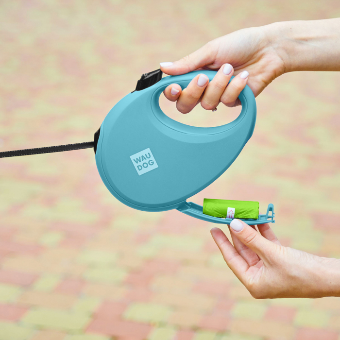 Рулетка для собак WAUDOG R-leash блакитна з контейнером для пакетів світловідбивна стрічка S 3м до12кг